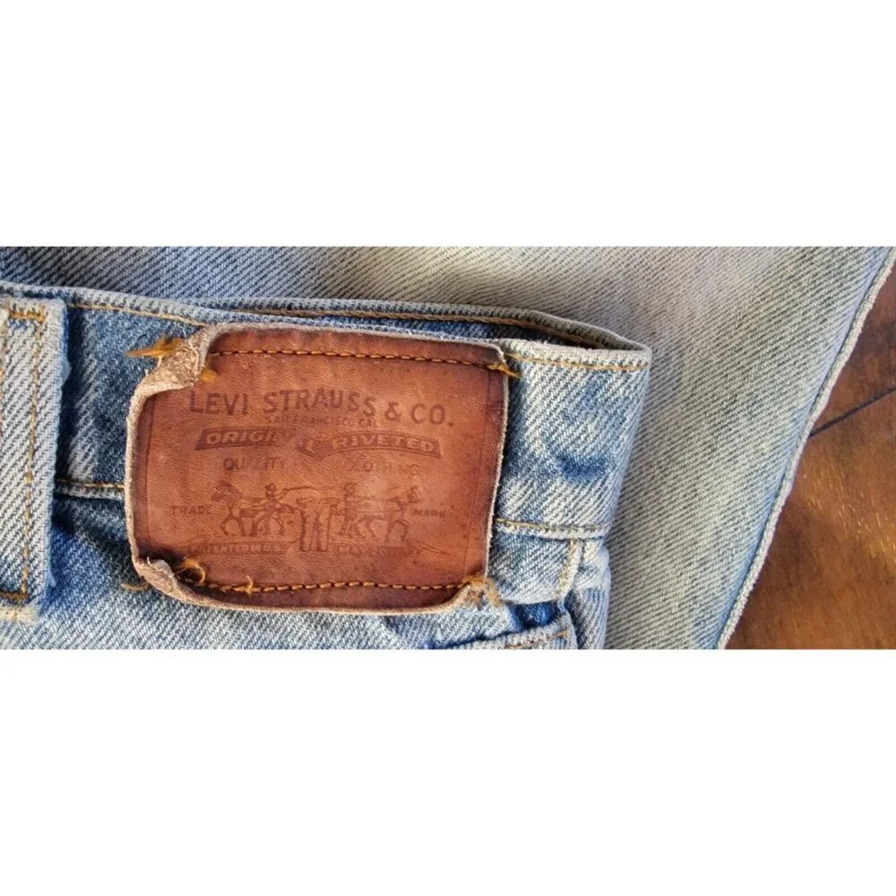 Vintage Levis 549 36x32 Leather Tab Jeans 80s 90s Stone Wash Frayed Faded Thick